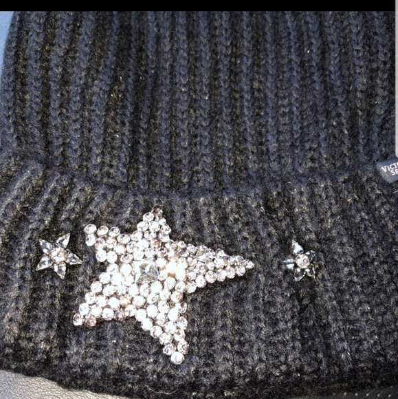 VS Beanie with faux fur Pom Pom - Picture 2 of 3